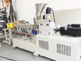Small Twin-Screw Sheet Extrusion Calender
