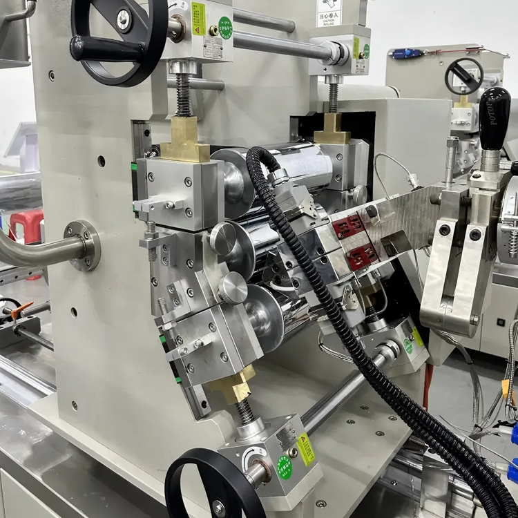 lab sheet extrusion machine